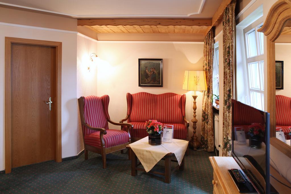 Hotel Edelweiss Garni Гарміш-Партенкірхен Номер фото
